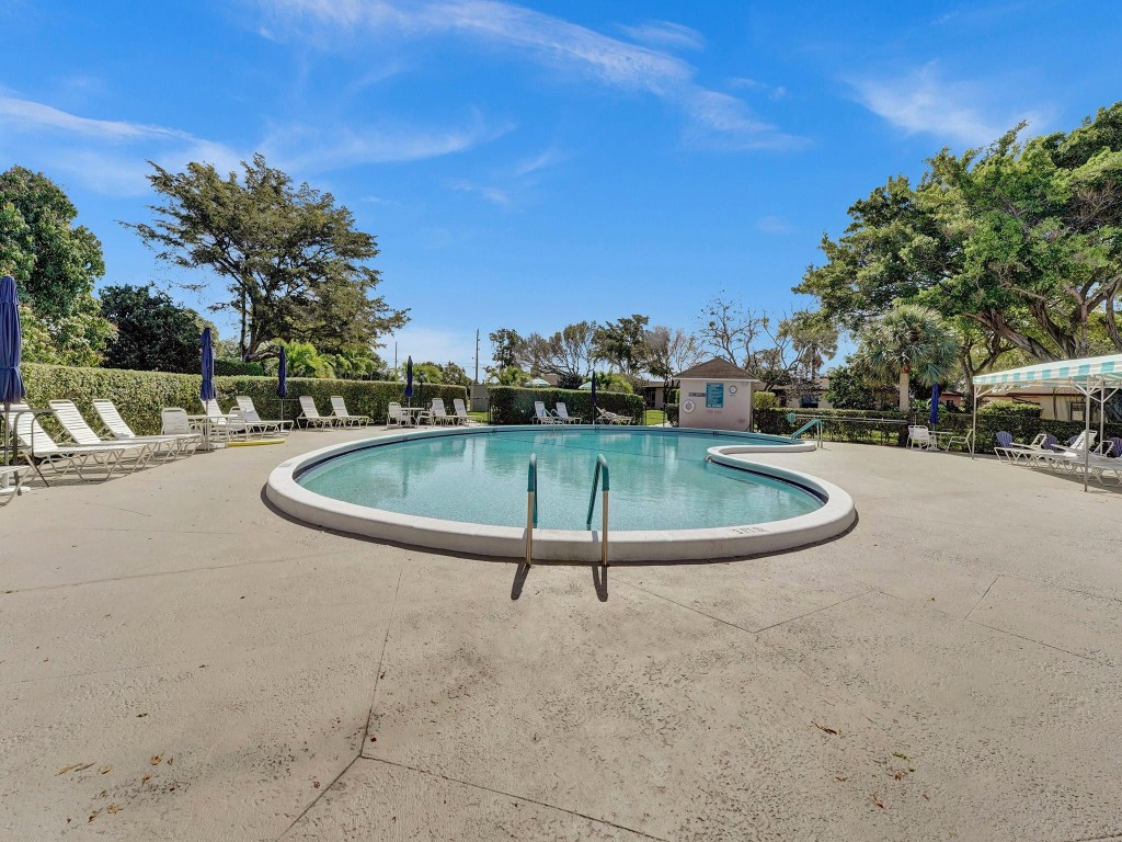 14527 Bonaire Blvd 701