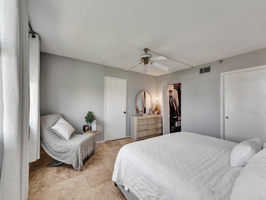 14527 Bonaire Blvd 701