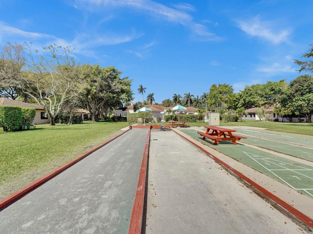 14527 Bonaire Blvd 701