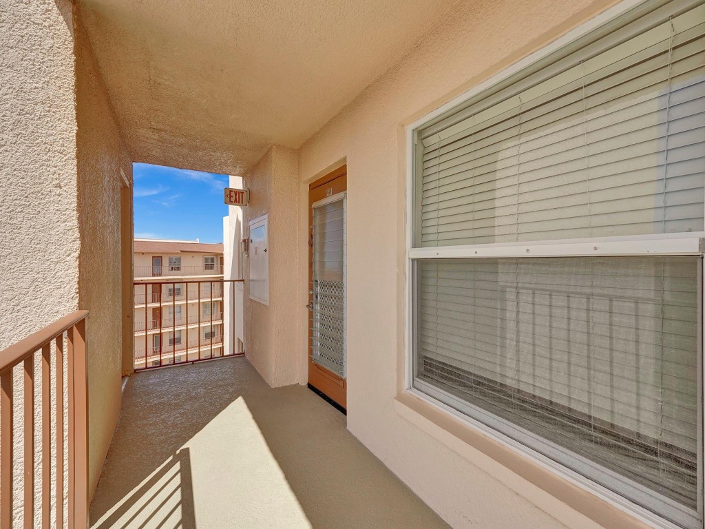 14527 Bonaire Blvd 701