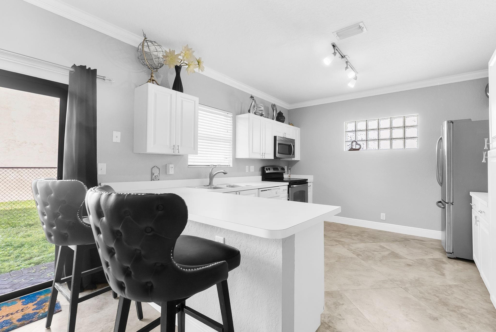 11125 NW 34th Court