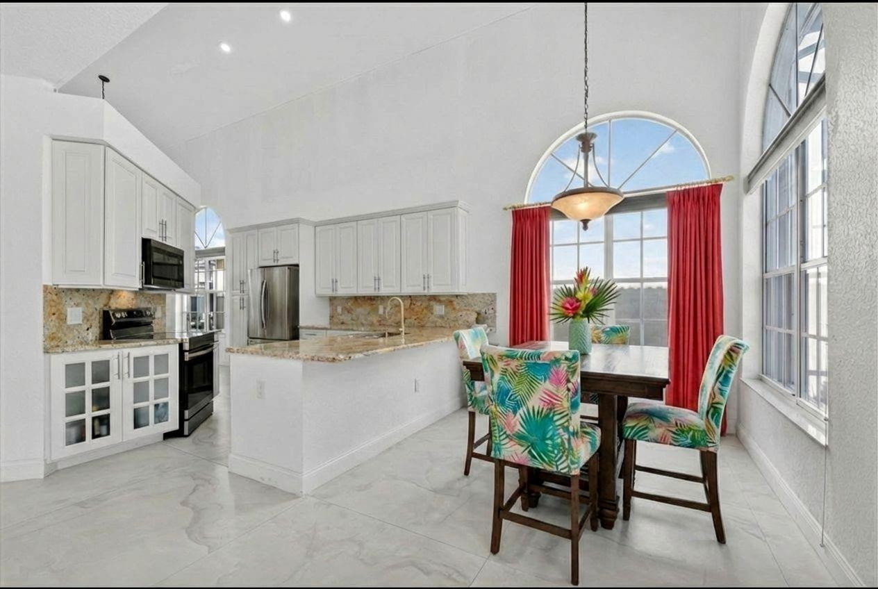 1055 NW 117th Avenue