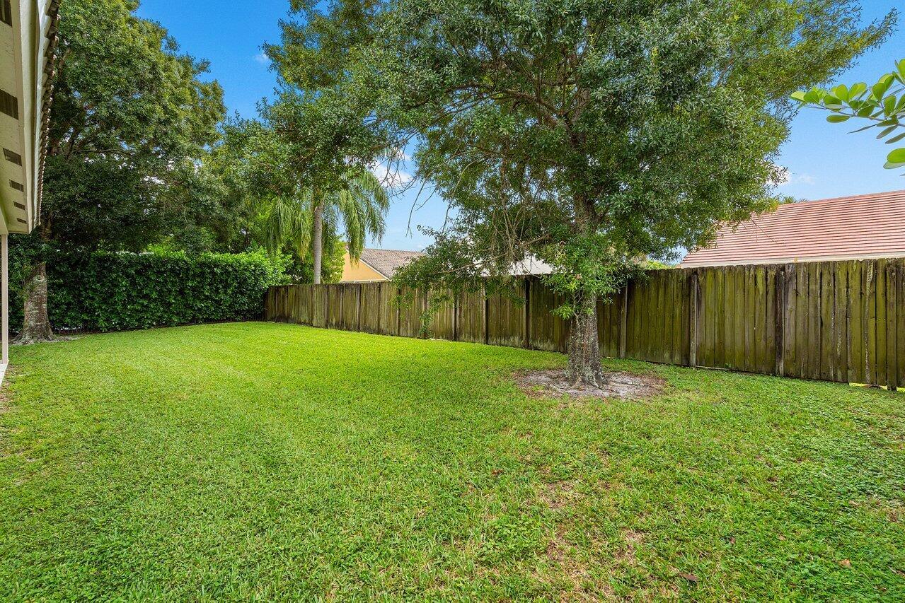 10072 Lexington Estates Boulevard
