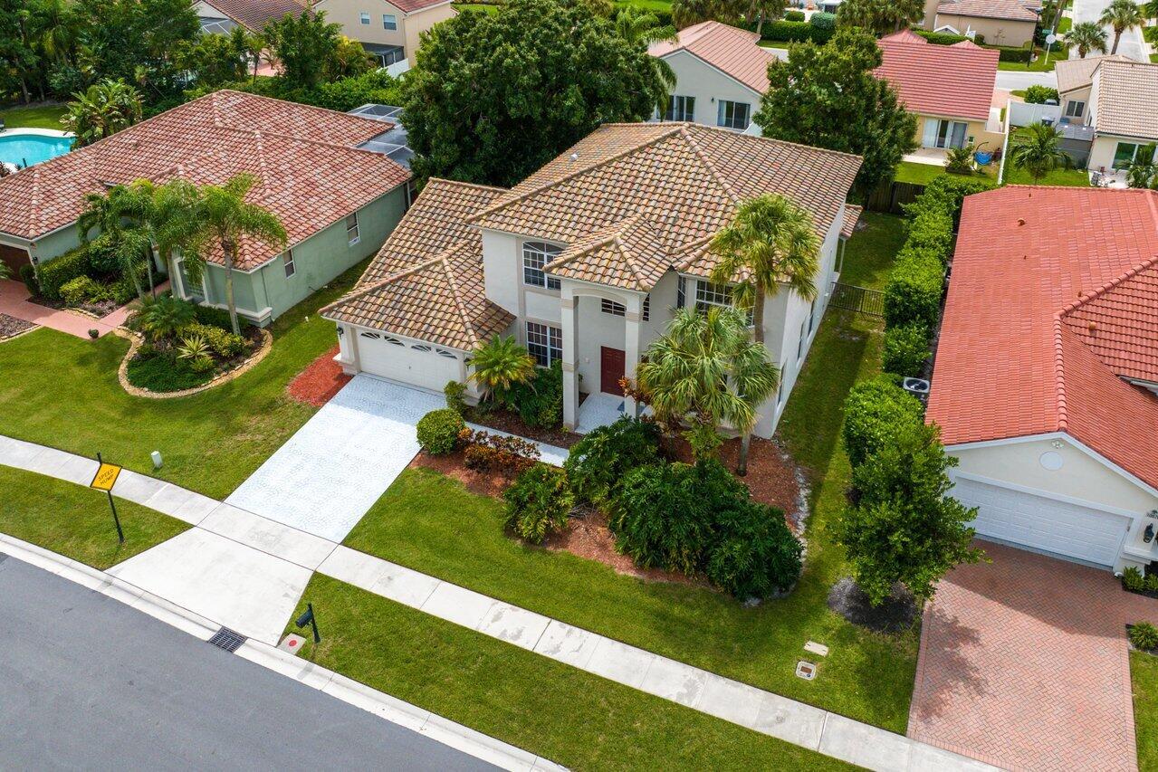 10072 Lexington Estates Boulevard
