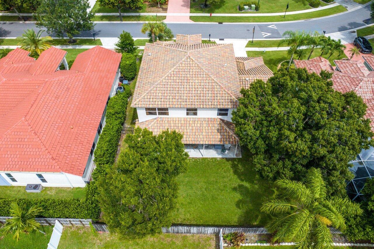 10072 Lexington Estates Boulevard
