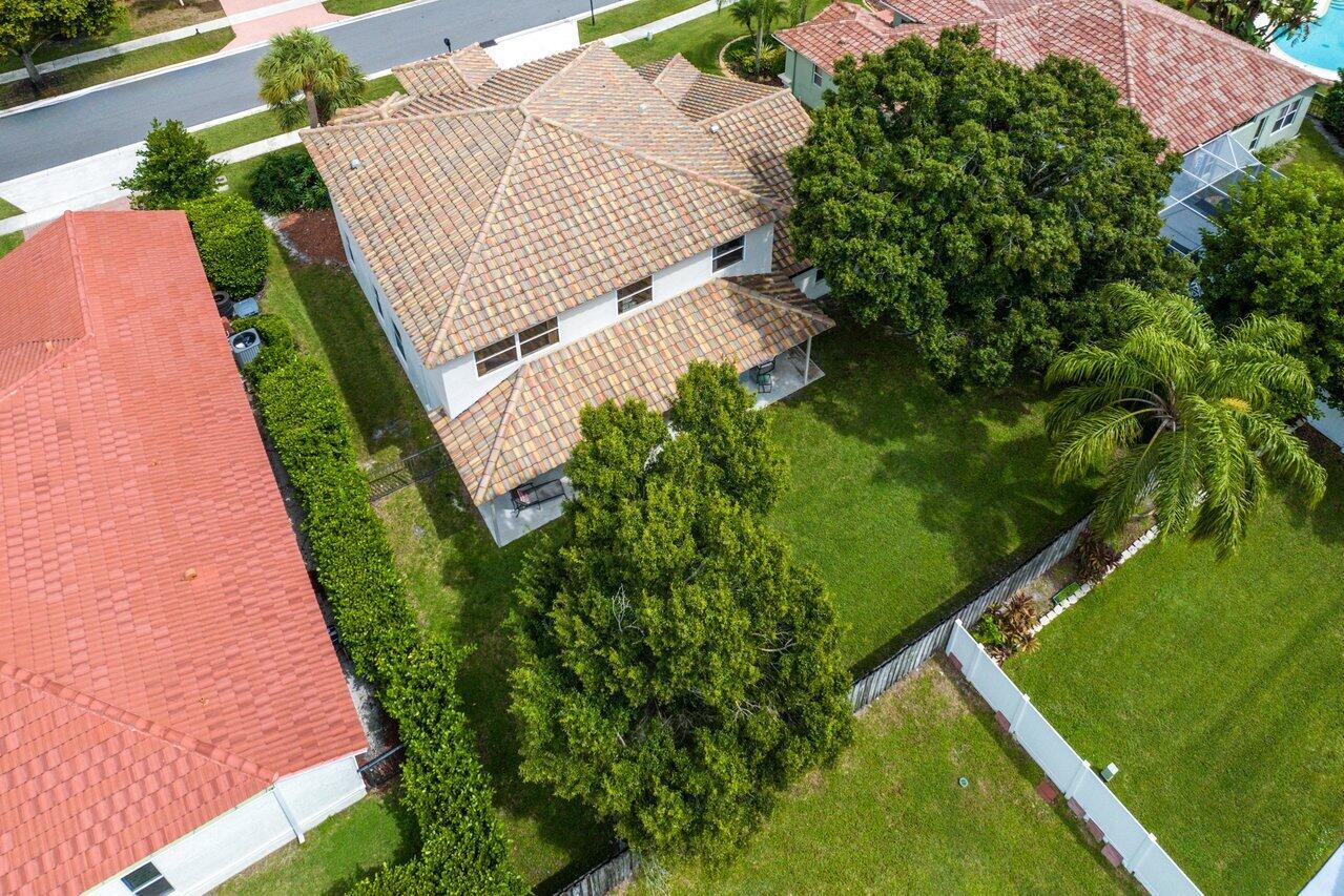10072 Lexington Estates Boulevard
