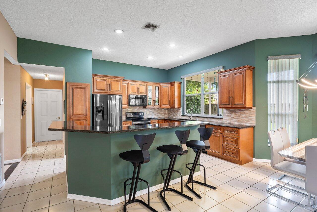 10072 Lexington Estates Boulevard