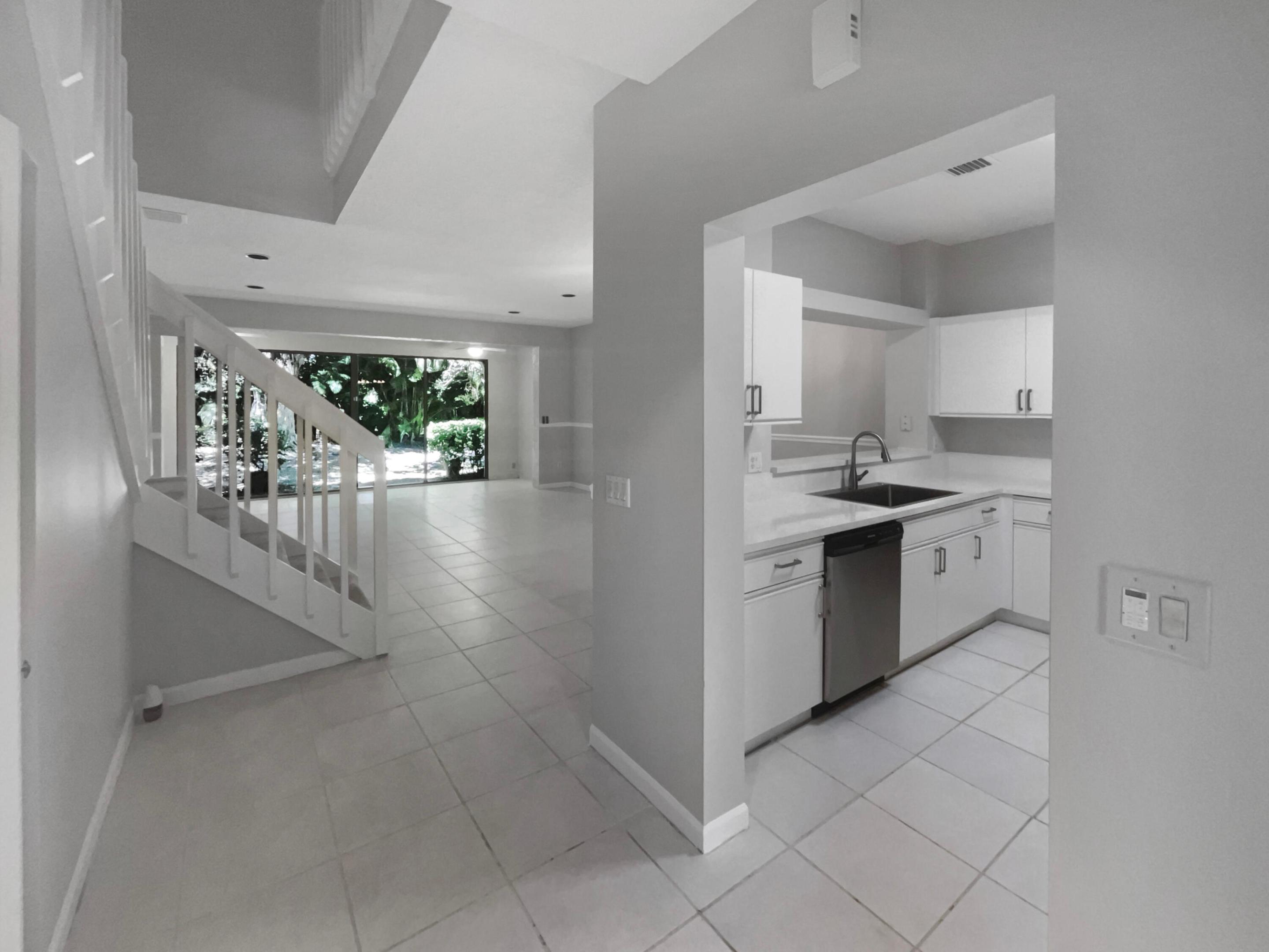 6350 Longboat Lane W 102