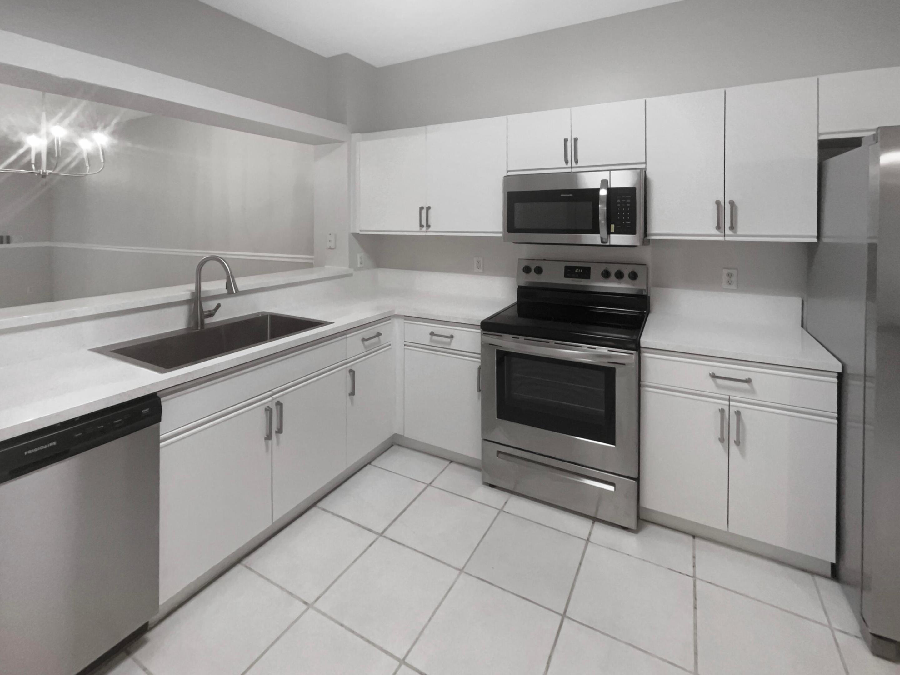 6350 Longboat Lane W 102