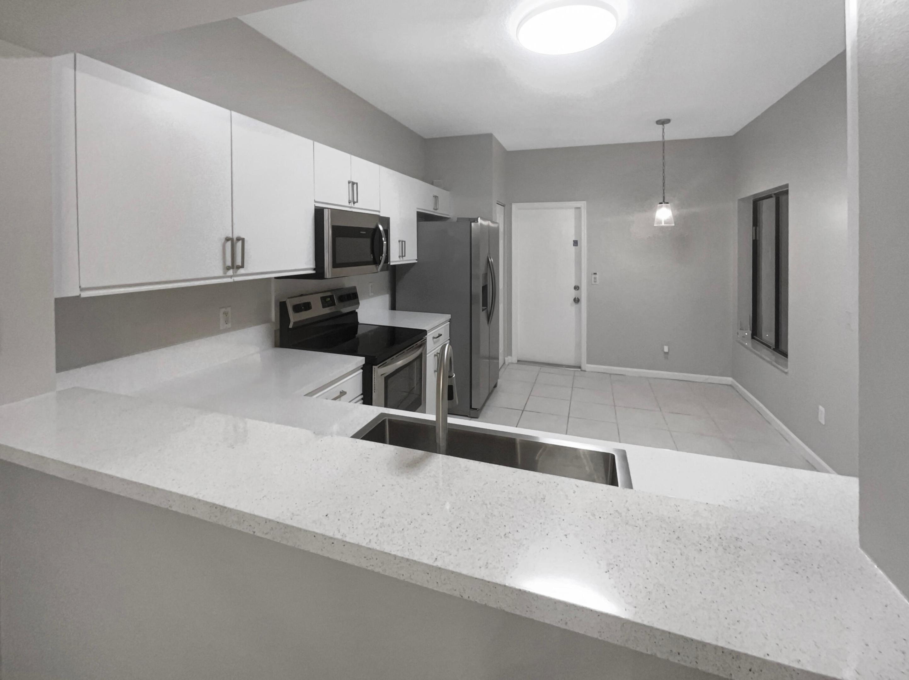 6350 Longboat Lane W 102