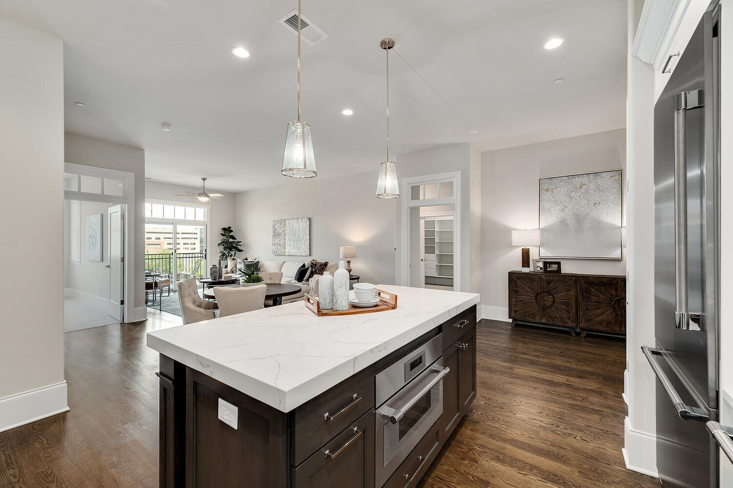 514 Hillgrove Avenue Unit: 302