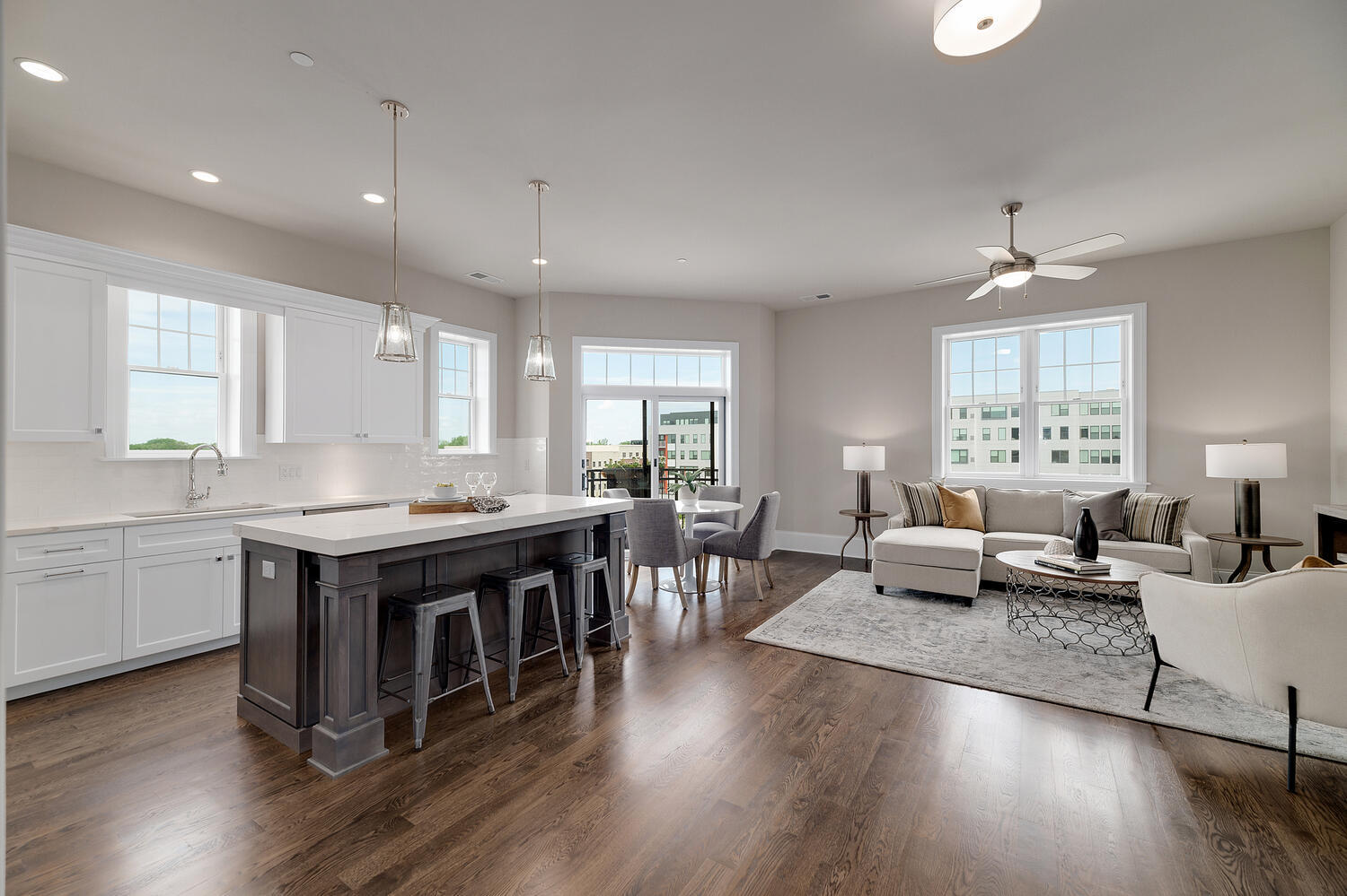 514 Hillgrove Avenue Unit: 302