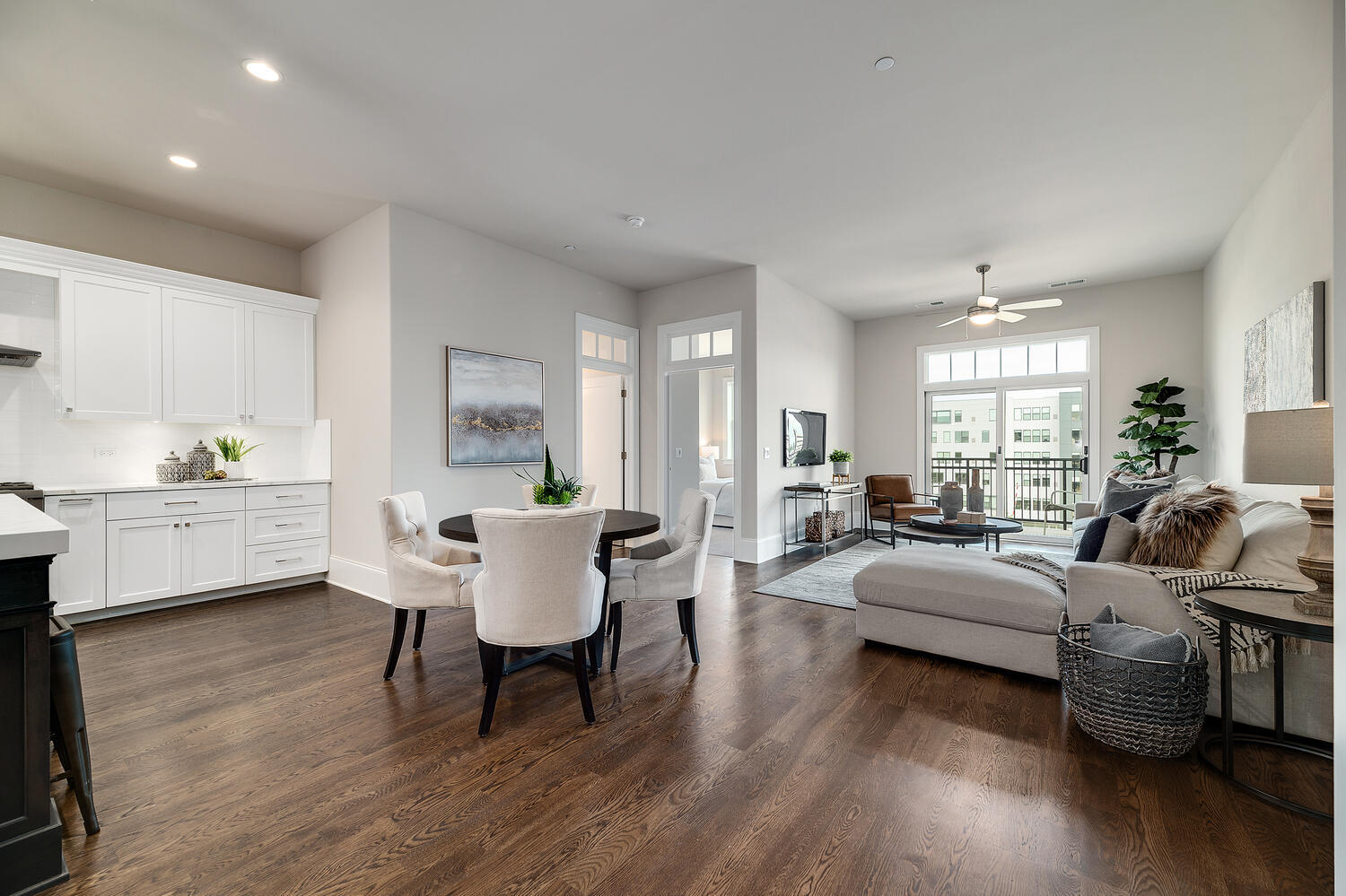 514 Hillgrove Avenue Unit: 302