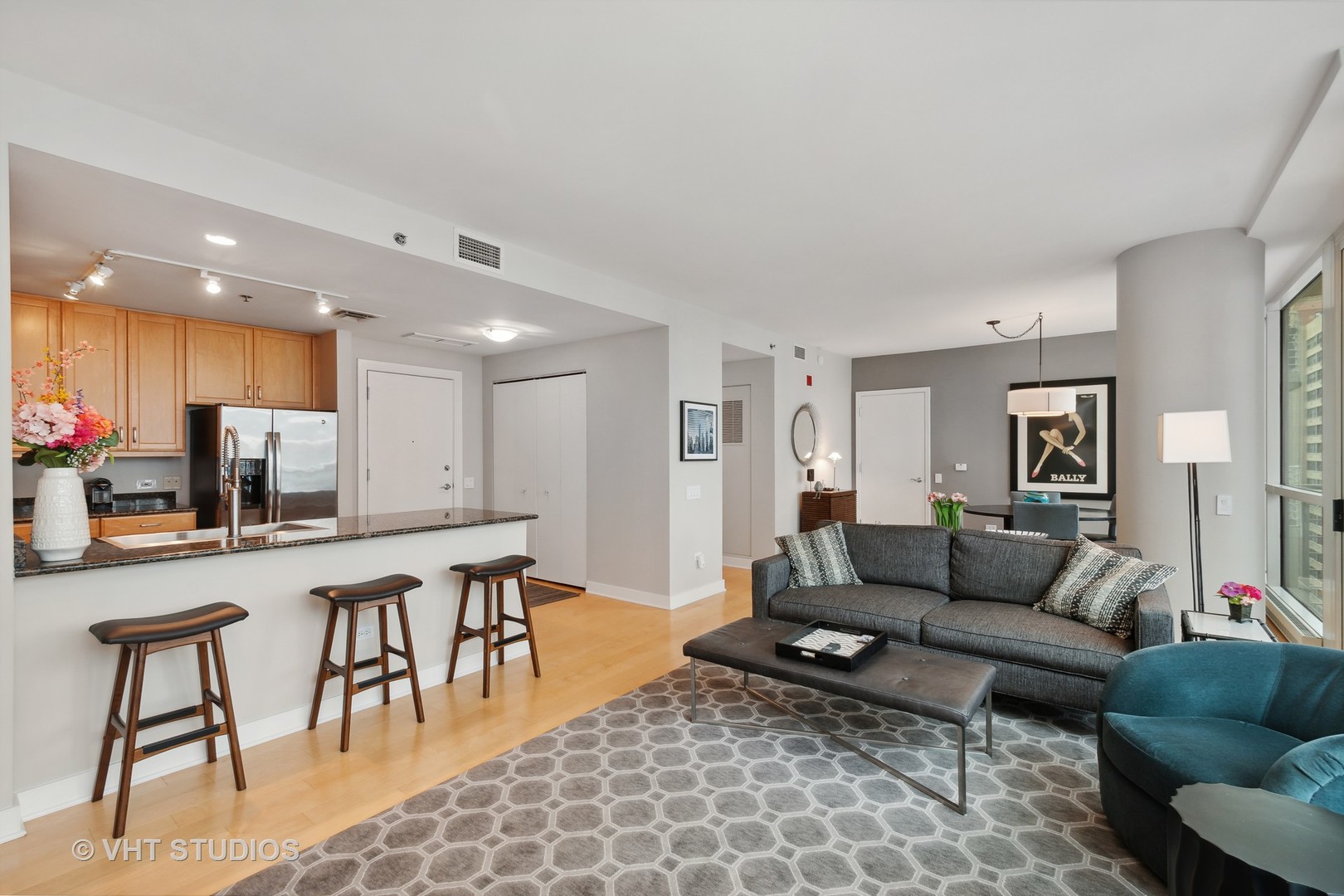 250 E PEARSON Street Unit: 1404