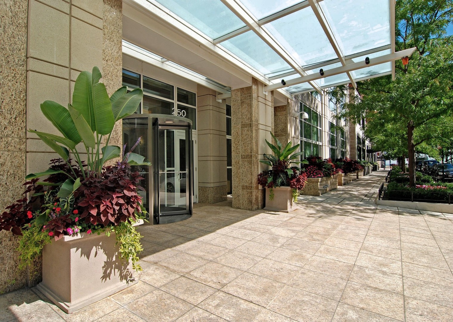 250 E PEARSON Street Unit: 1404