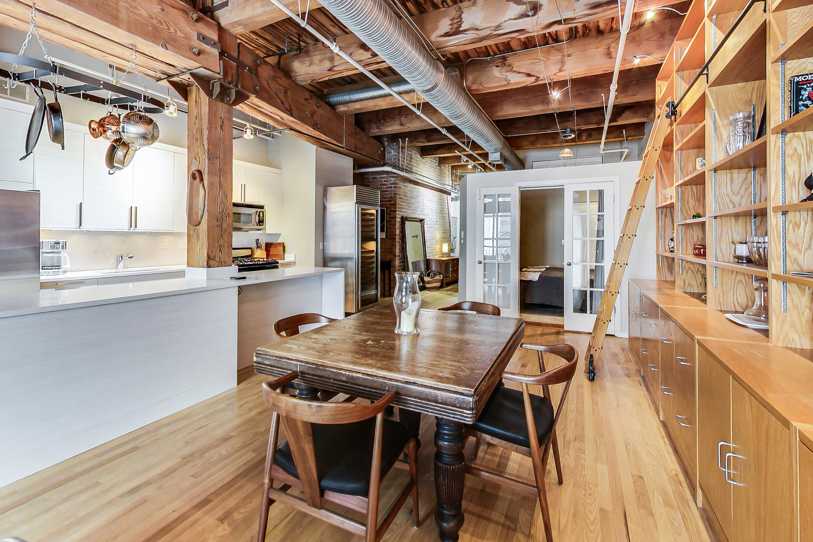 360 W Illinois Street Unit: 509