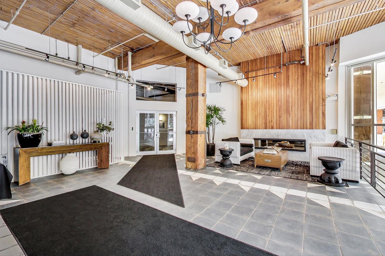 360 W Illinois Street Unit: 509