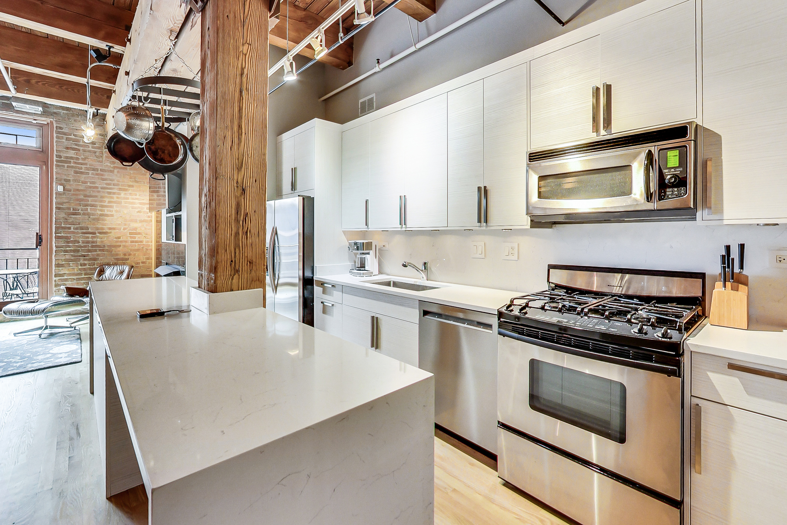 360 W Illinois Street Unit: 509