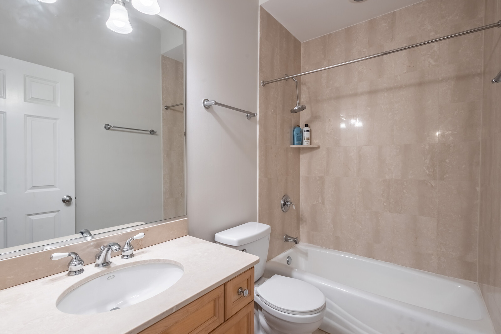 1134 W Fullerton Avenue Unit: 3