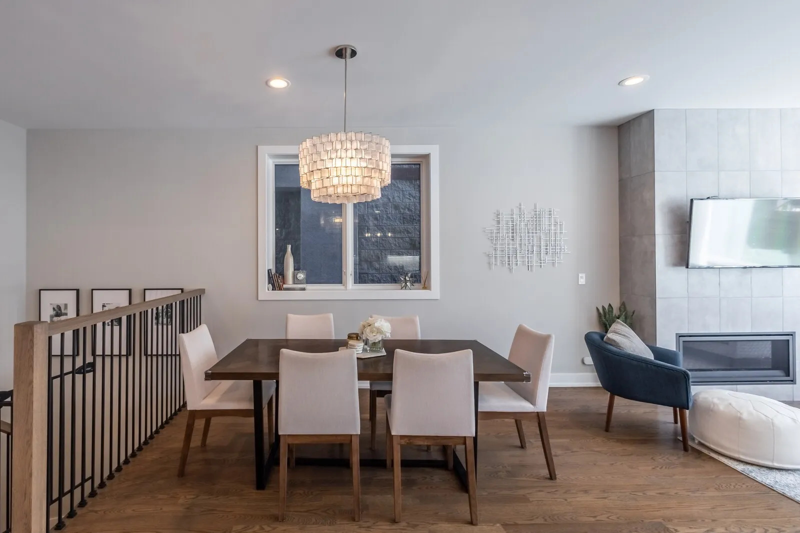 2508 N Greenview Avenue Unit: 1W