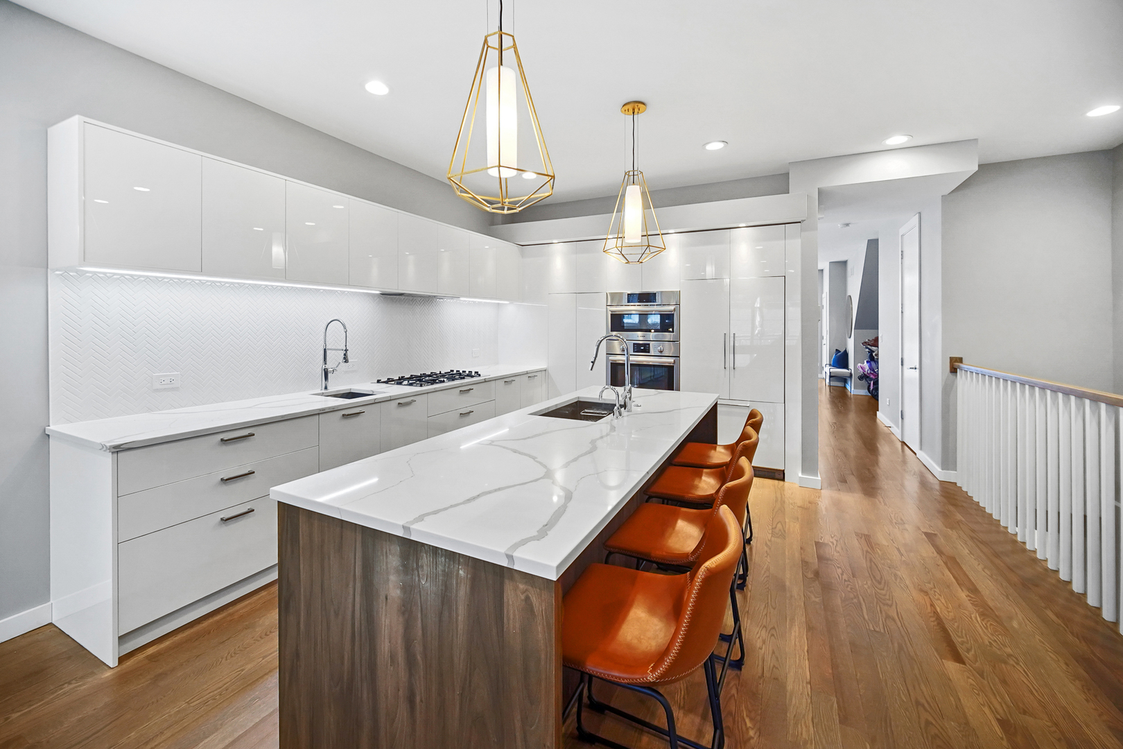 1057 N Paulina Street Unit: 1