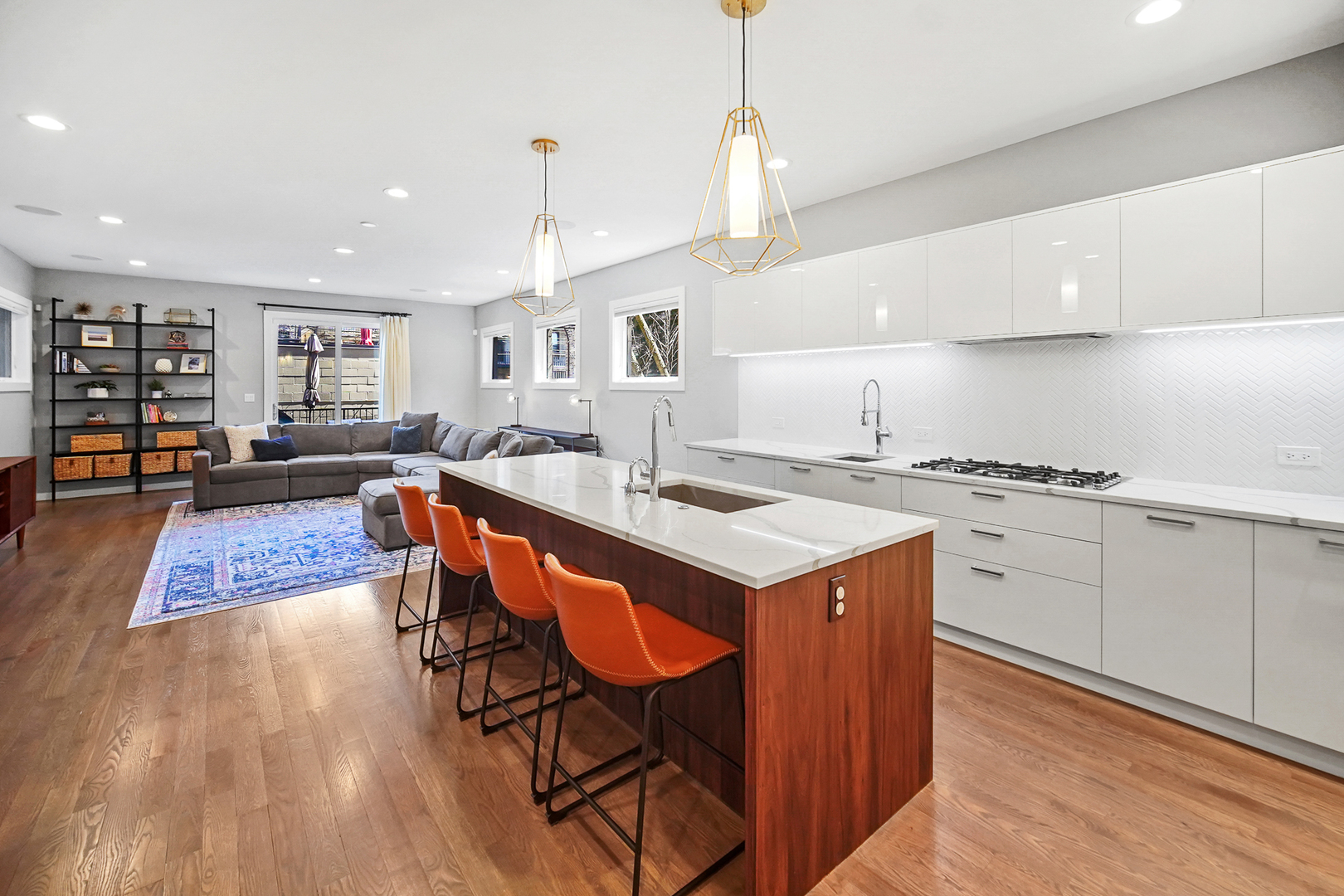 1057 N Paulina Street Unit: 1