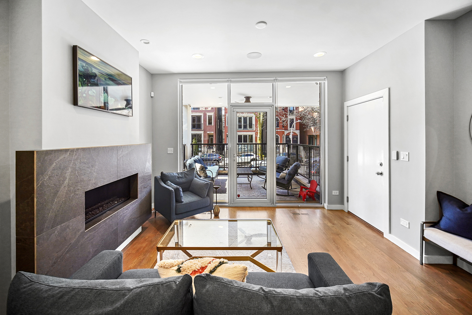 1057 N Paulina Street Unit: 1