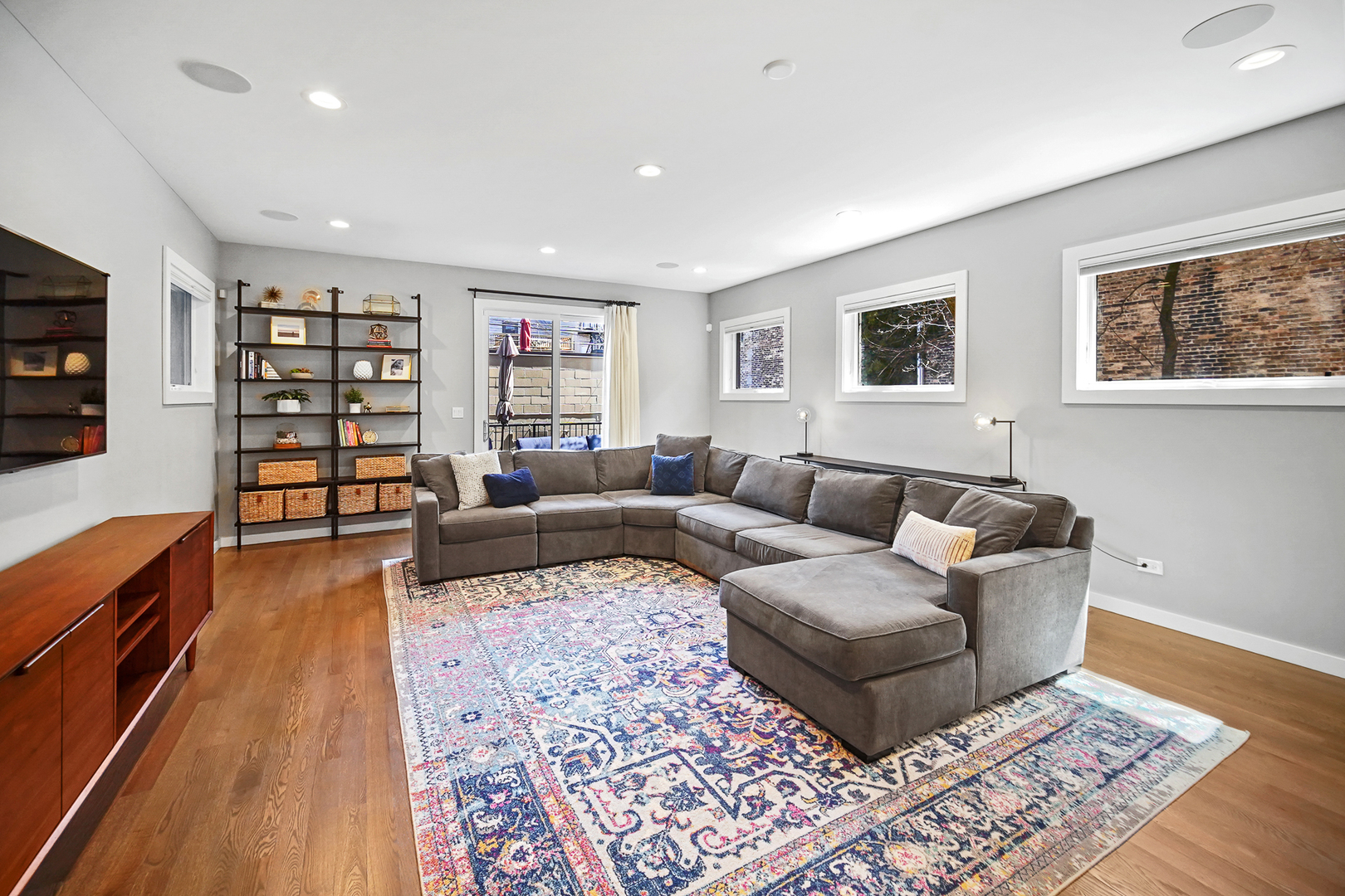 1057 N Paulina Street Unit: 1