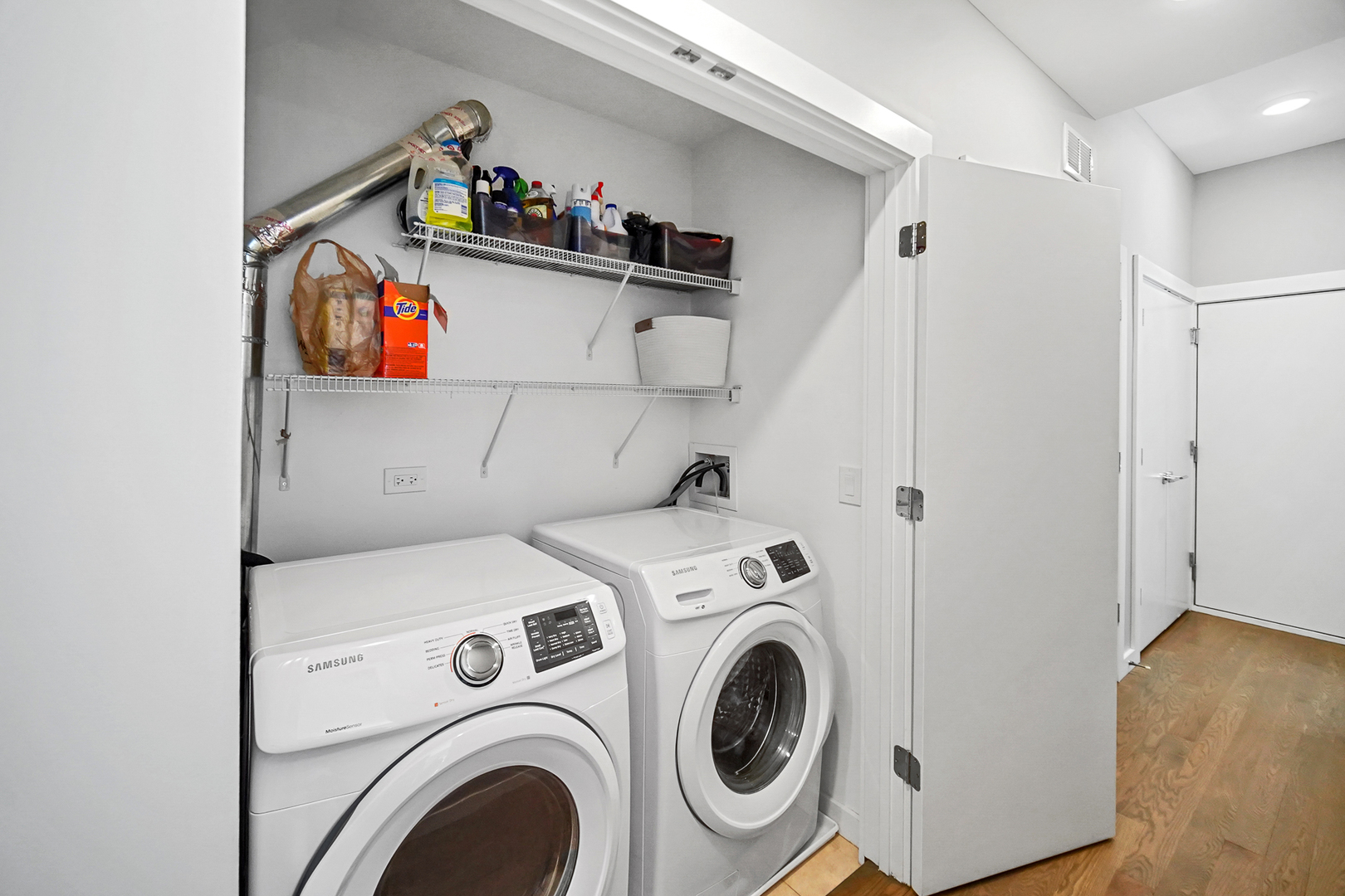 1057 N Paulina Street Unit: 1