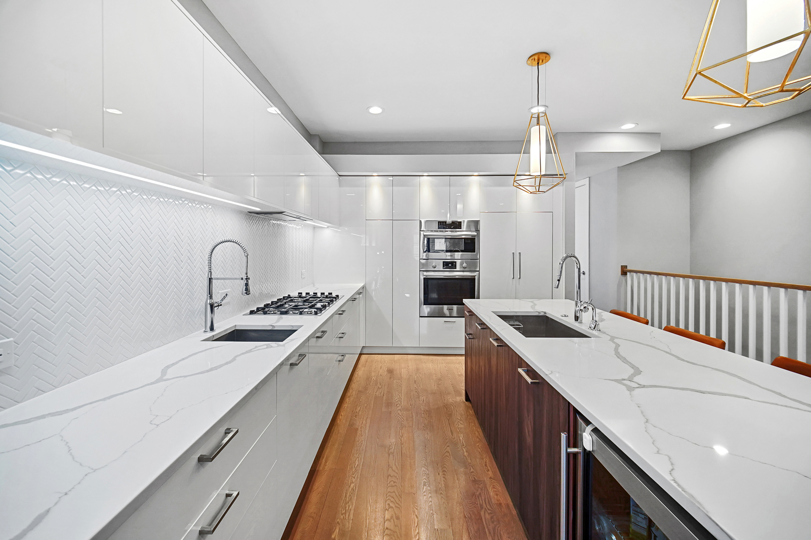 1057 N Paulina Street Unit: 1