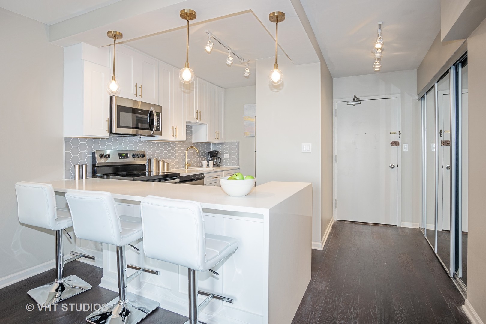 1355 N Sandburg Terrace Unit: 2907