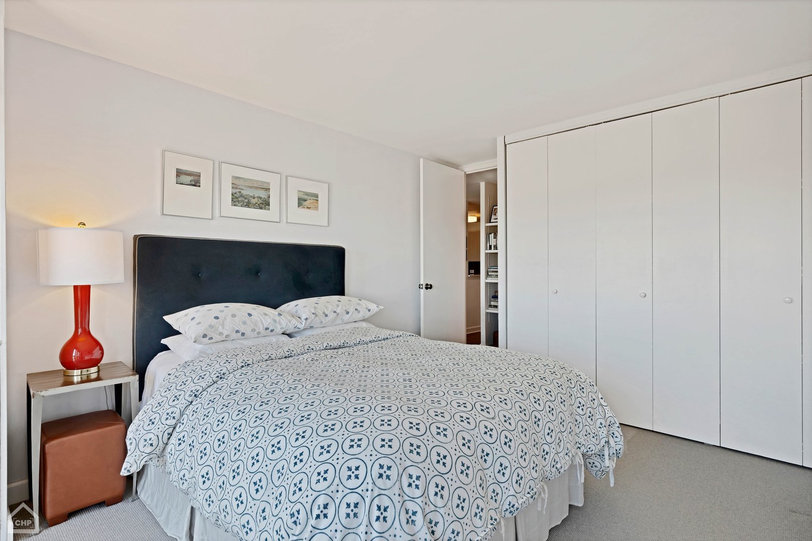 1660 N La Salle Drive Unit: 609