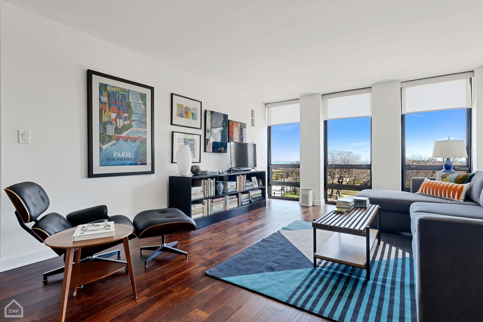 1660 N La Salle Drive Unit: 609