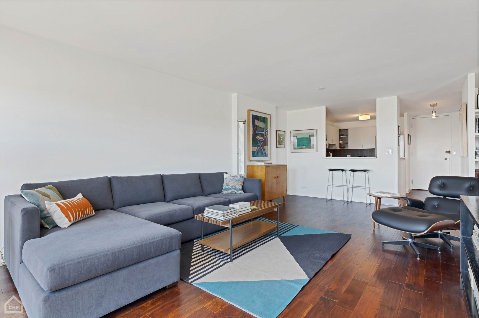 1660 N La Salle Drive Unit: 609