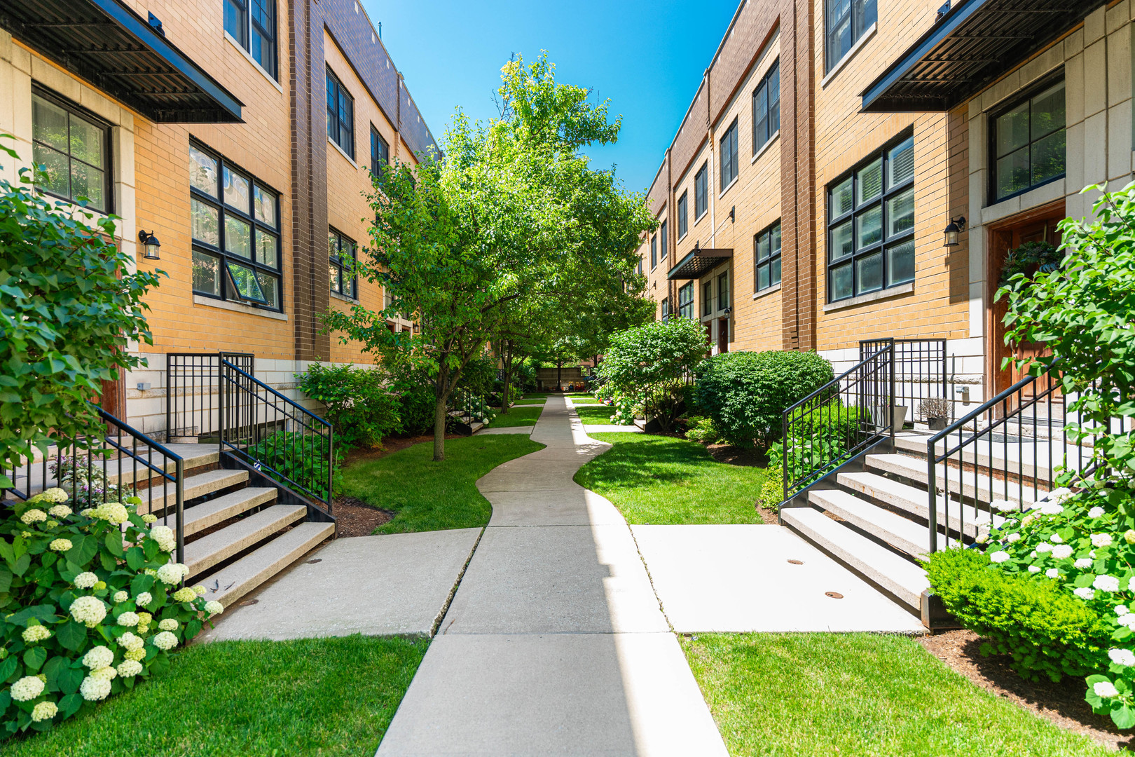 2060 N Stave Street Unit: 7