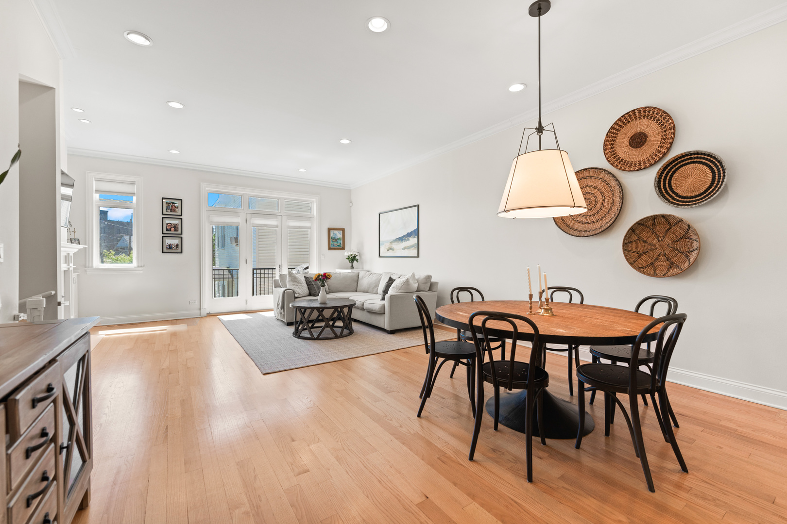 2060 N Stave Street Unit: 7