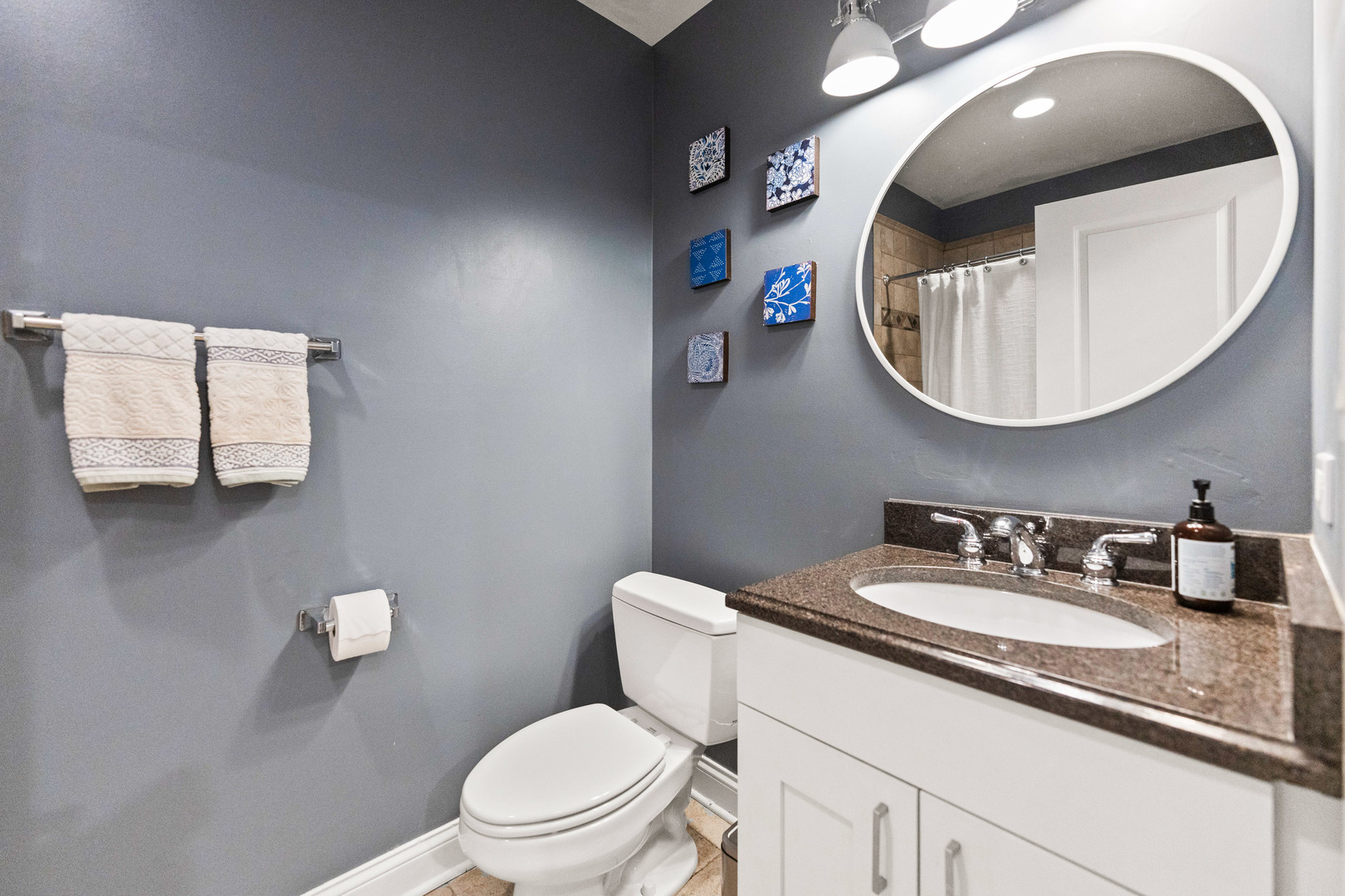 2060 N Stave Street Unit: 7