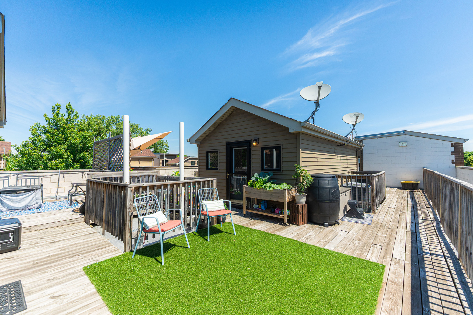 2060 N Stave Street Unit: 7