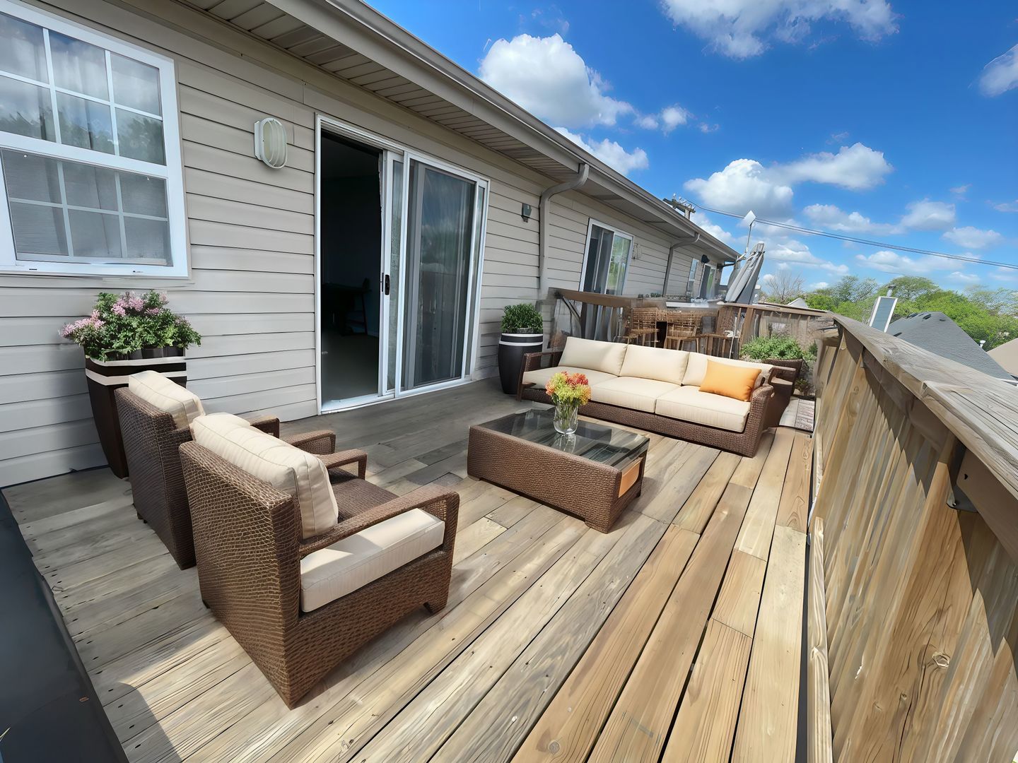 2606 W Bloomingdale Avenue