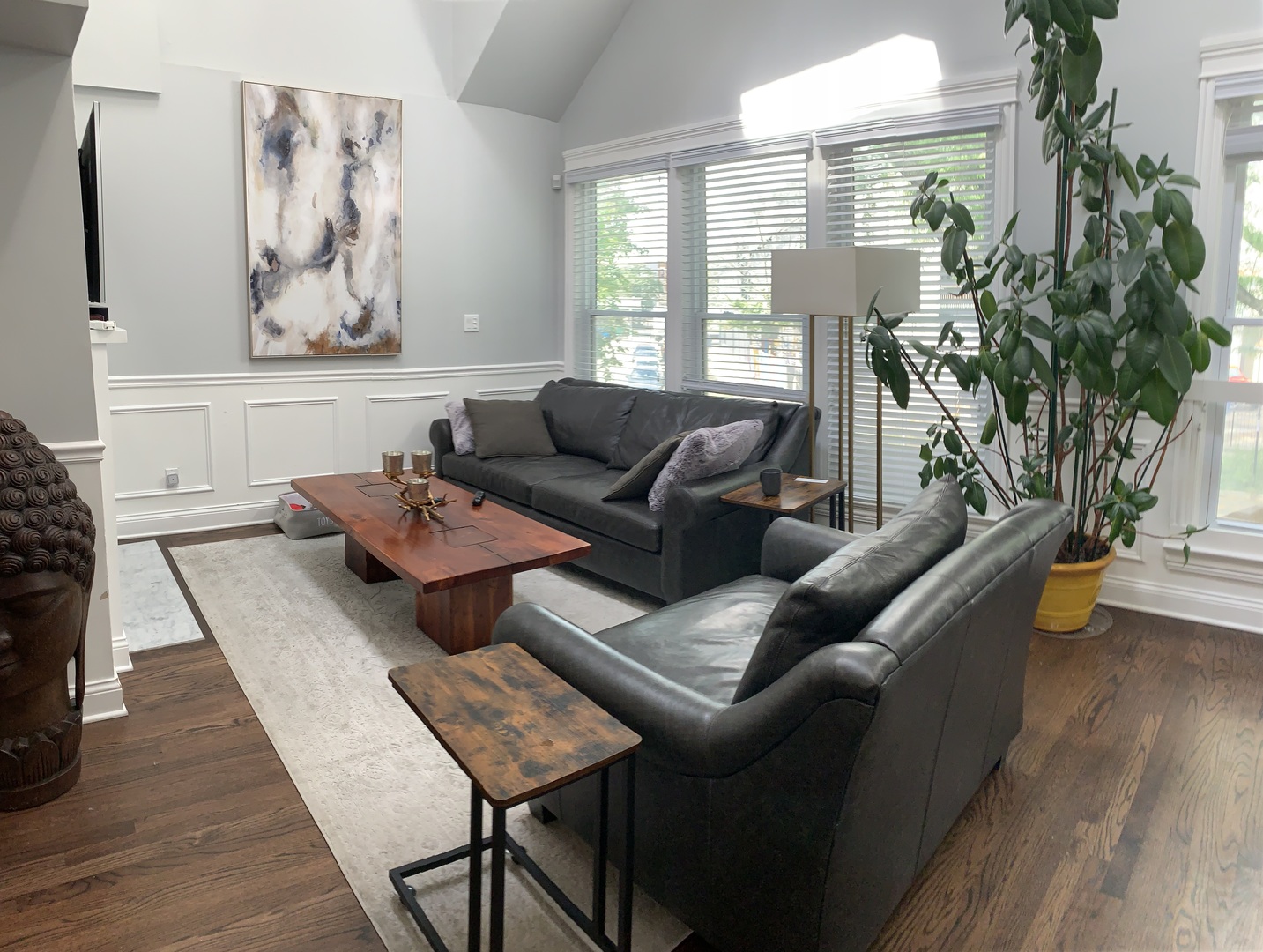 2423 N Marshfield Avenue Unit: 2