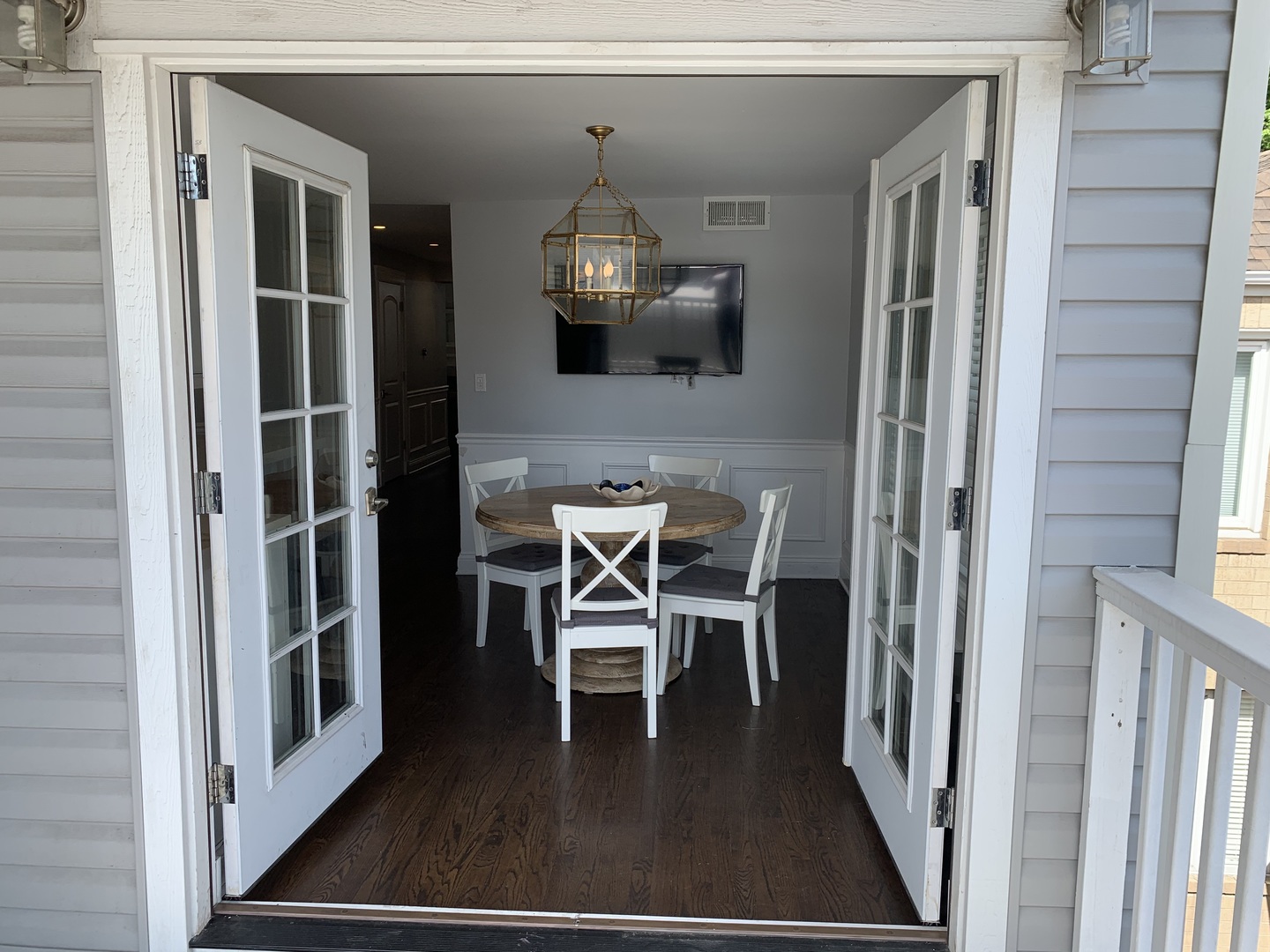 2423 N Marshfield Avenue Unit: 2