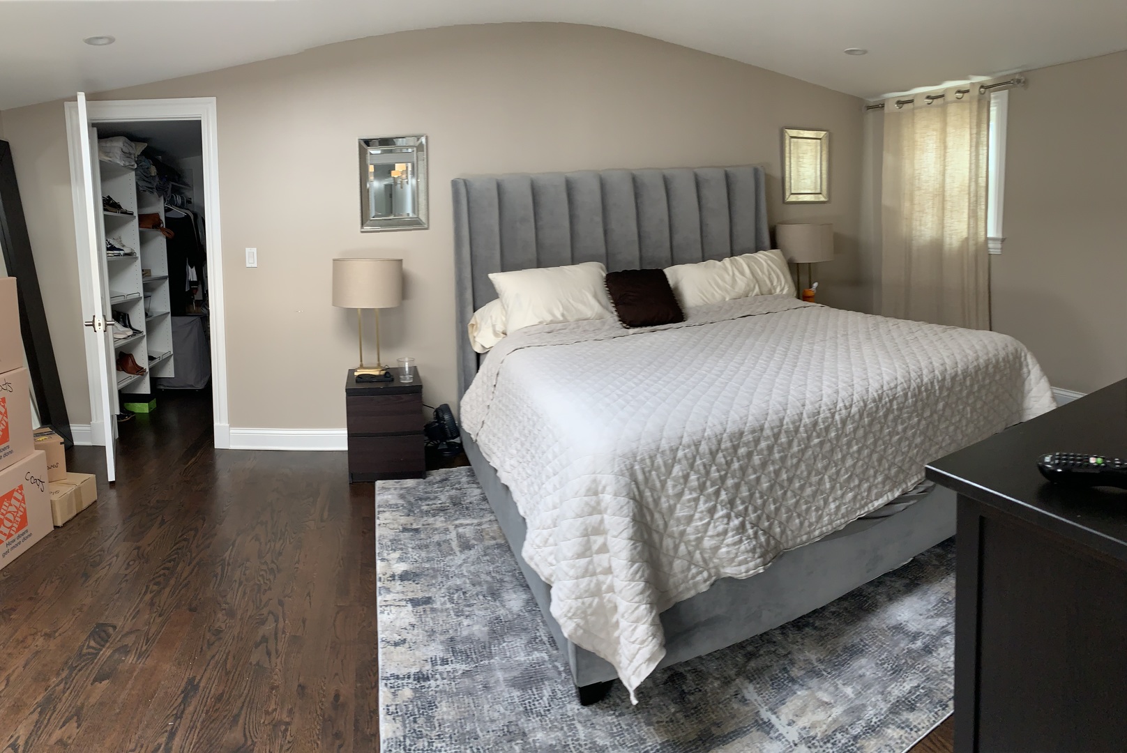 2423 N Marshfield Avenue Unit: 2