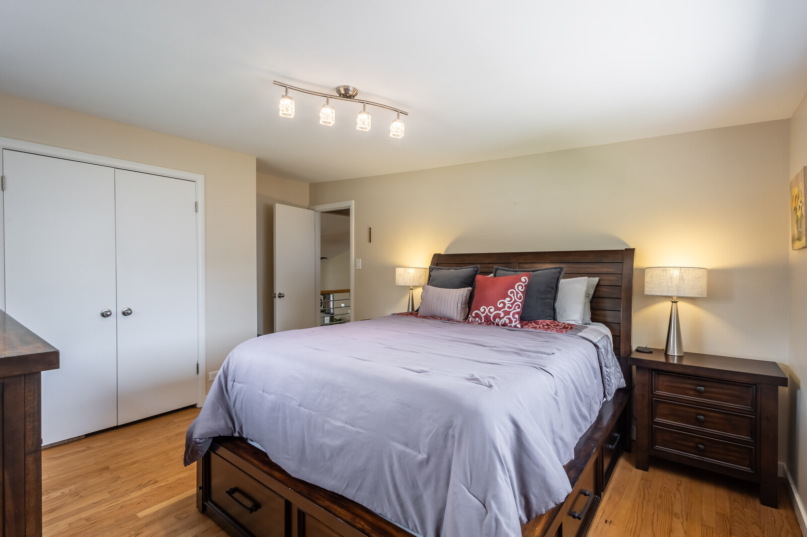 1116 Forest Road