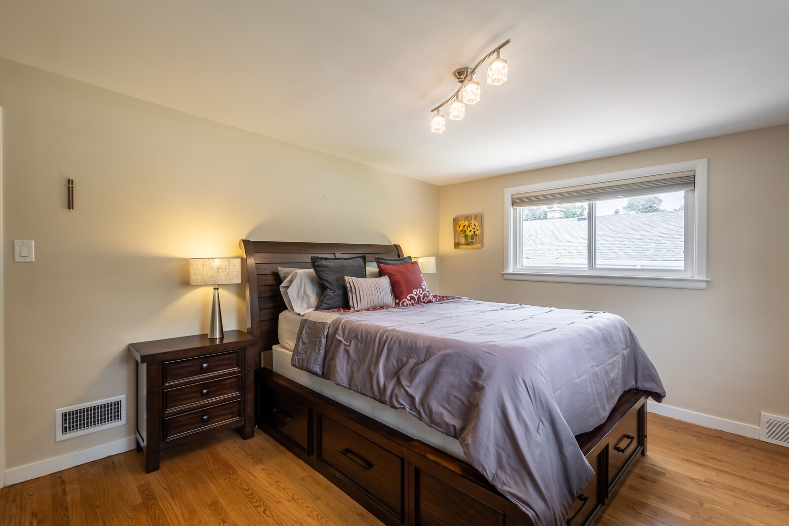 1116 Forest Road