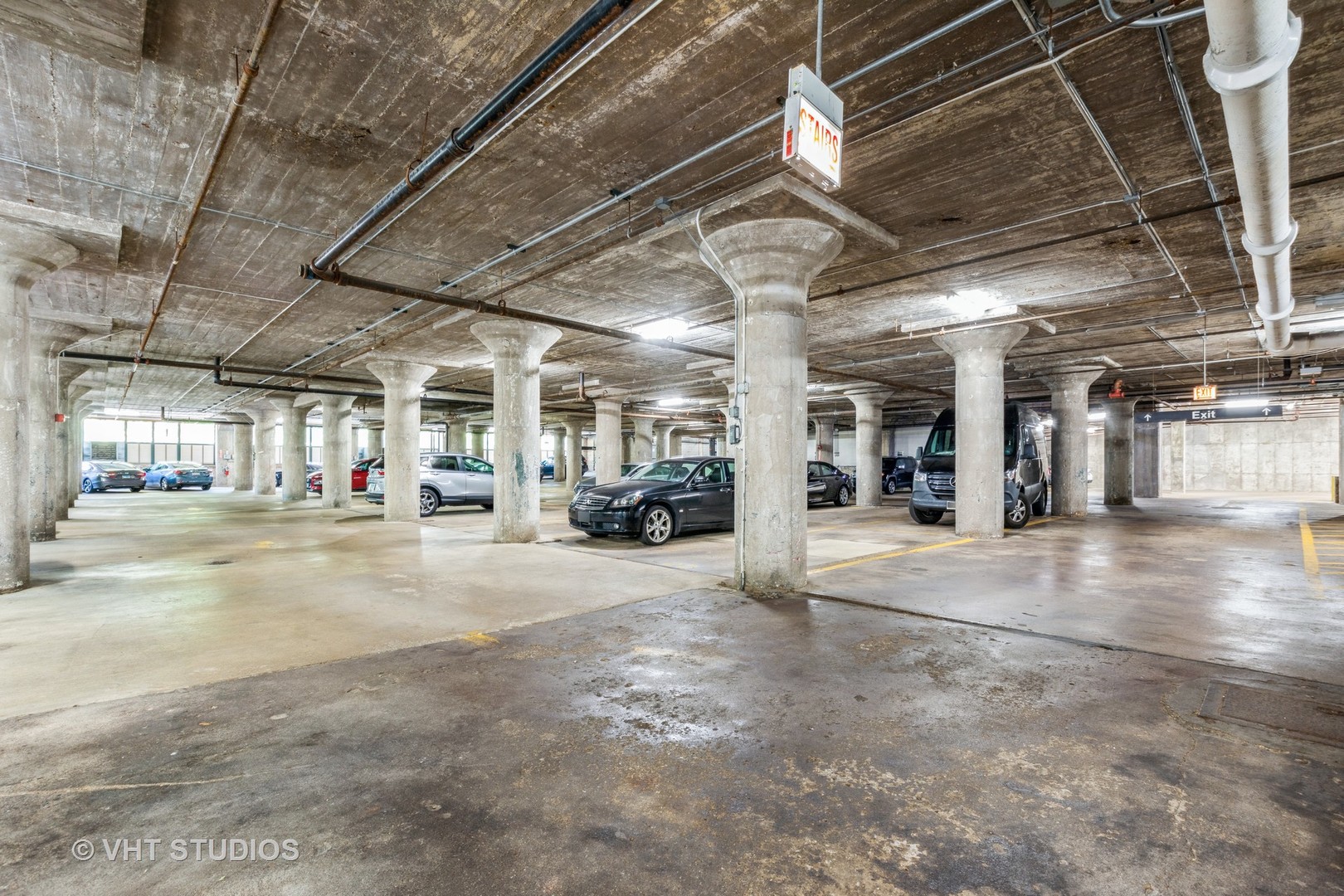 221 E Cullerton Street Unit: 404