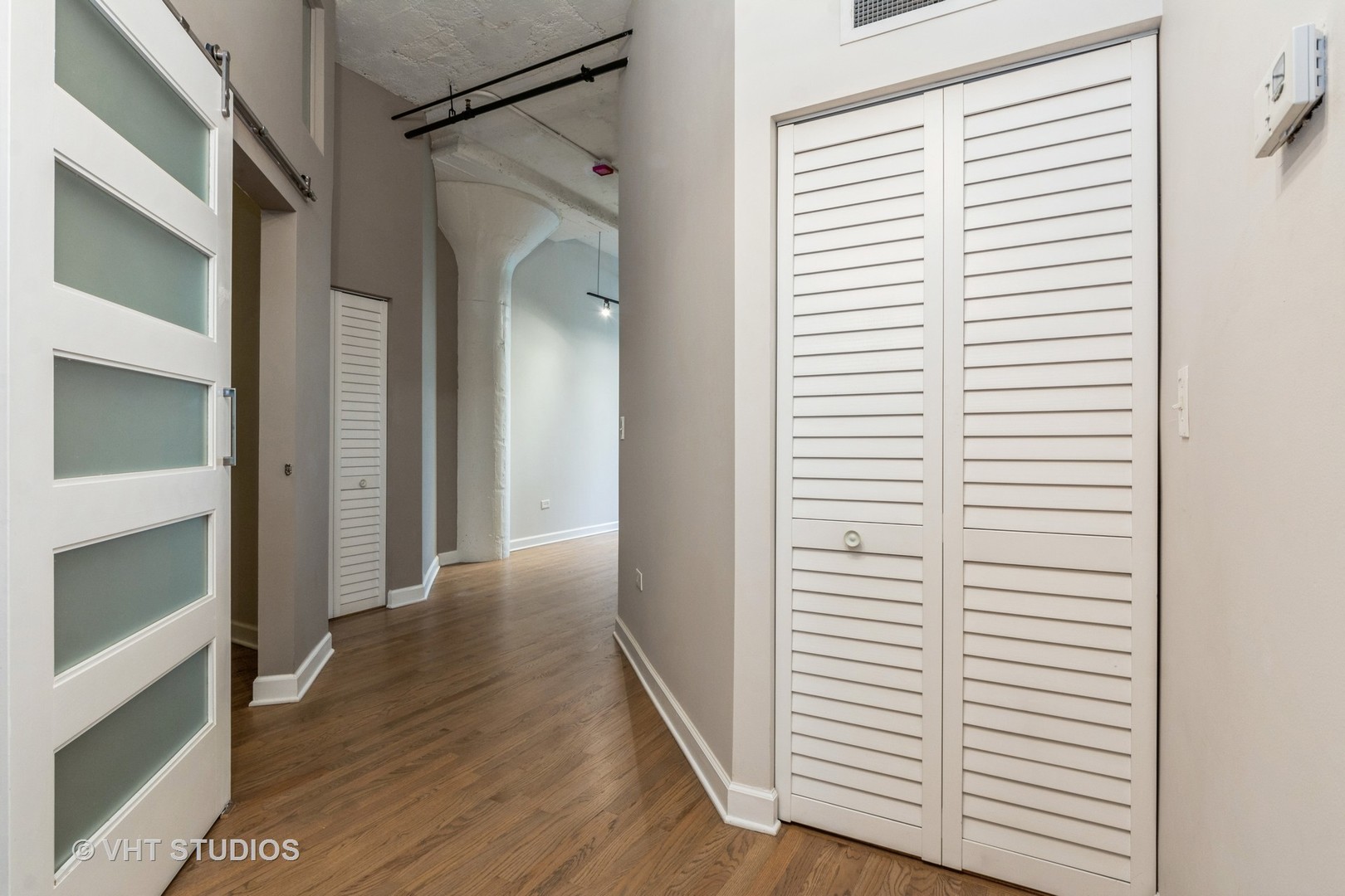 221 E Cullerton Street Unit: 404
