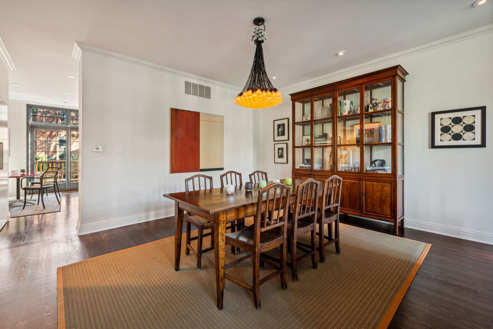 2650 N Southport Avenue Unit: I