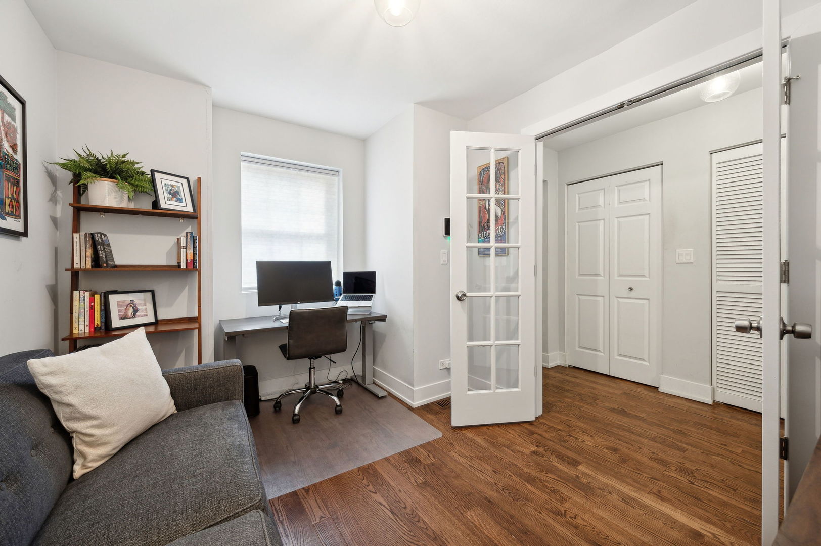 2608 W Bloomingdale Avenue