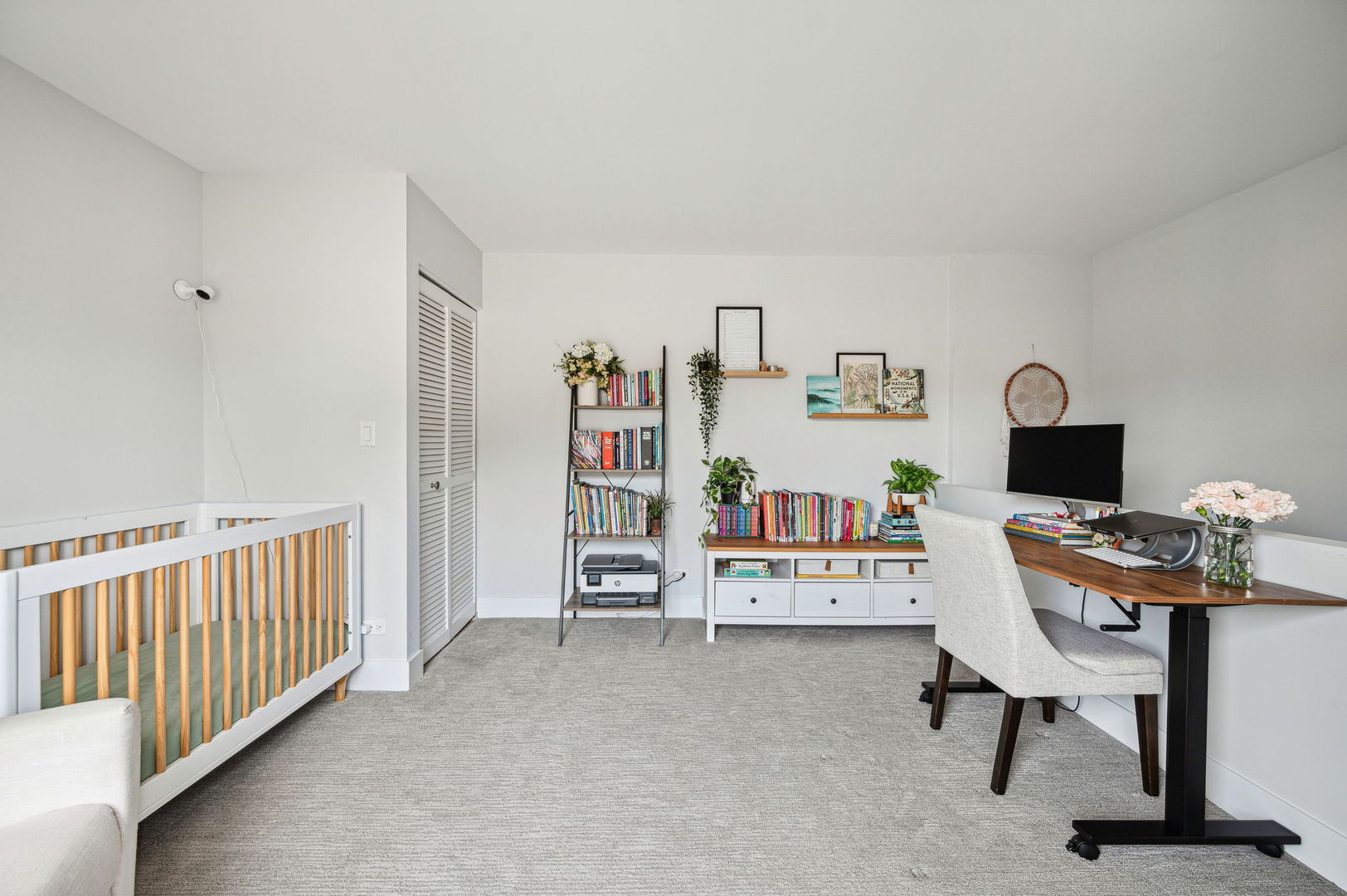 2608 W Bloomingdale Avenue