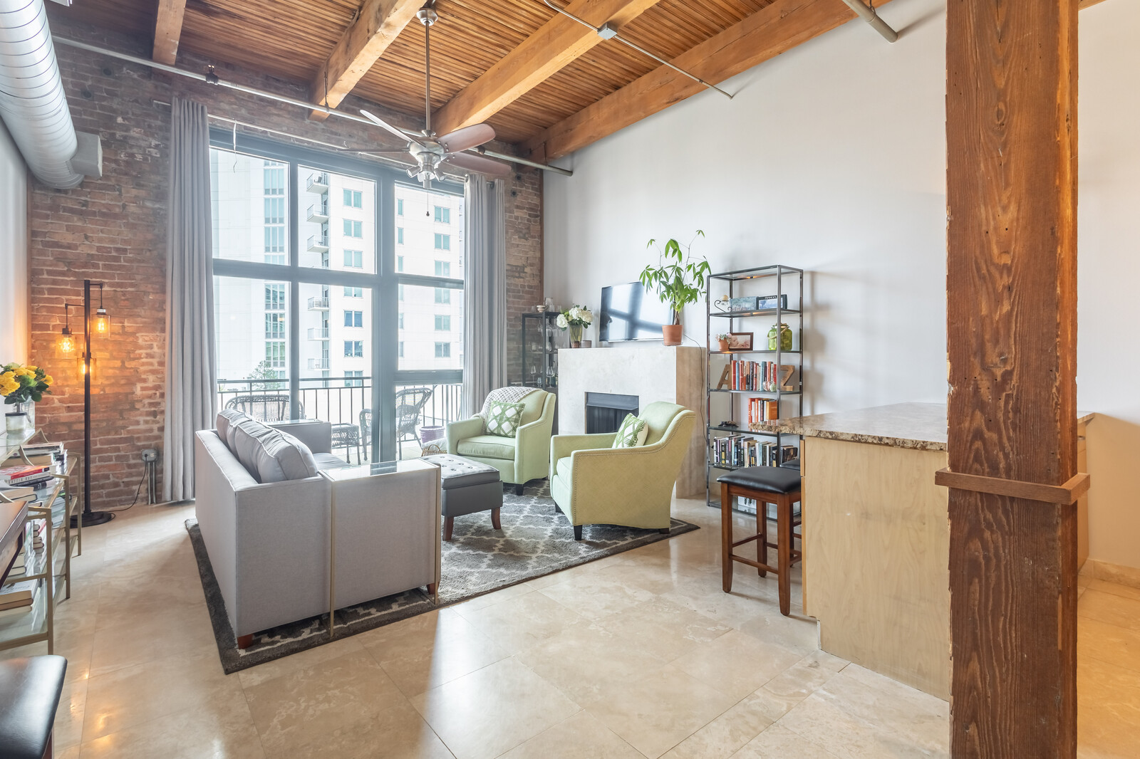 1632 S Indiana Avenue Unit: 606